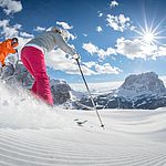Skifahren mit Schneespritzer Fischauge c Dolomiti Superski Wisthaler